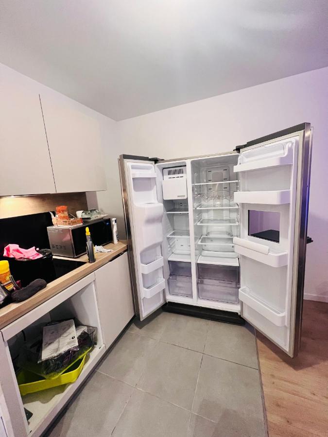 Les Residences De Djibril Le Blanc-Mesnil Esterno foto