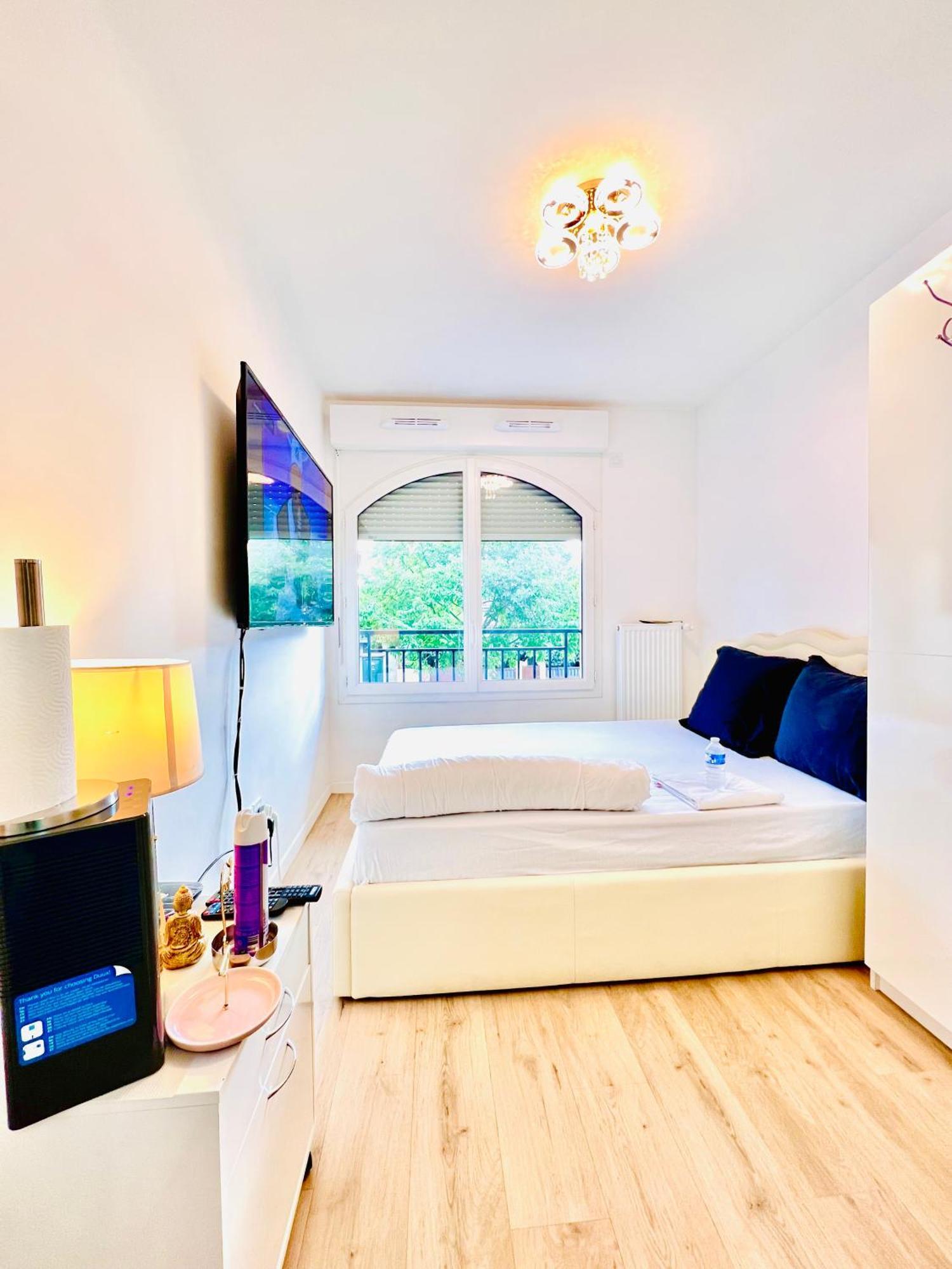 Les Residences De Djibril Le Blanc-Mesnil Esterno foto