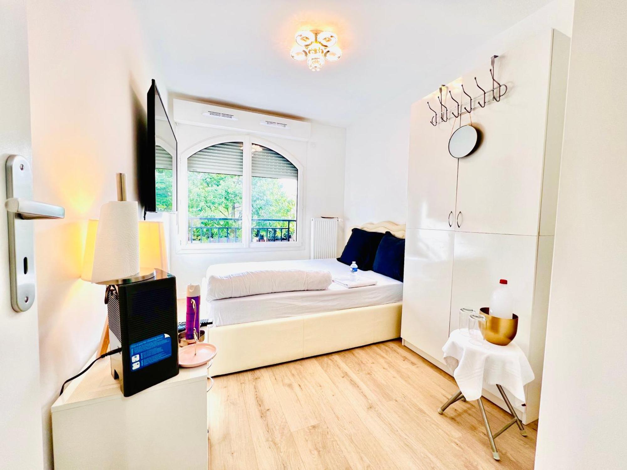 Les Residences De Djibril Le Blanc-Mesnil Esterno foto