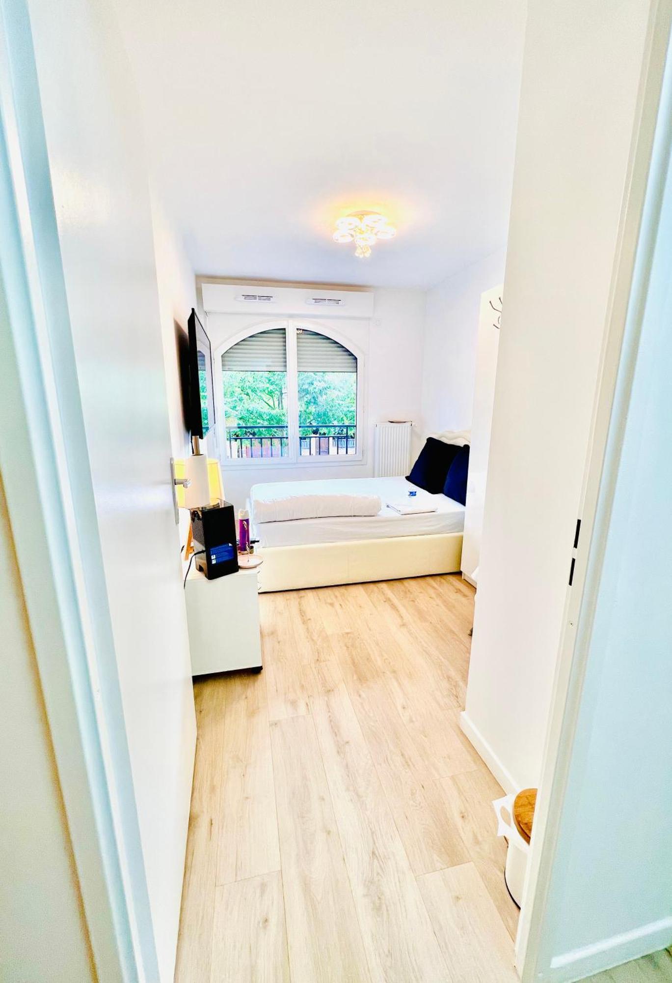 Les Residences De Djibril Le Blanc-Mesnil Esterno foto