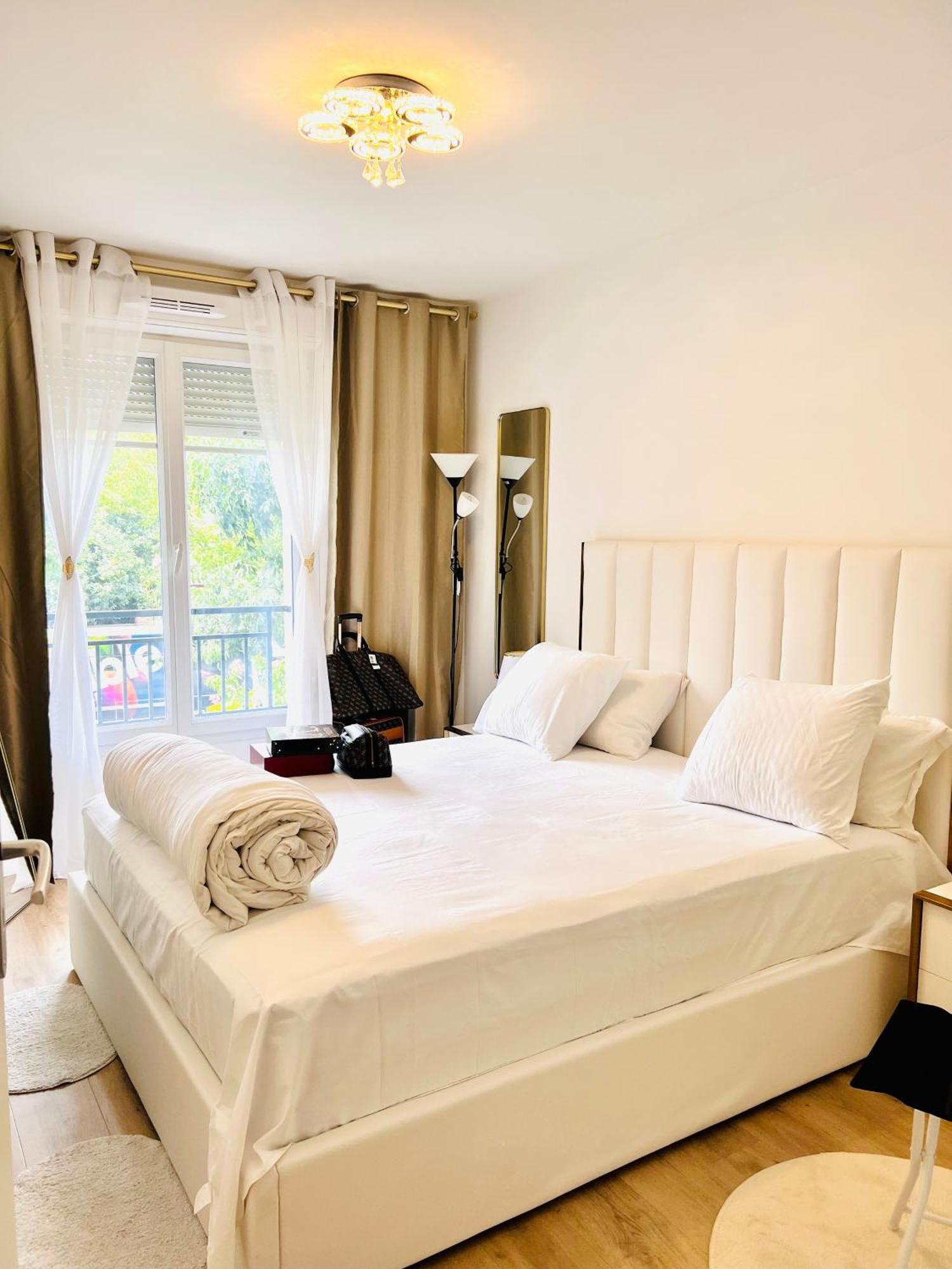 Les Residences De Djibril Le Blanc-Mesnil Esterno foto