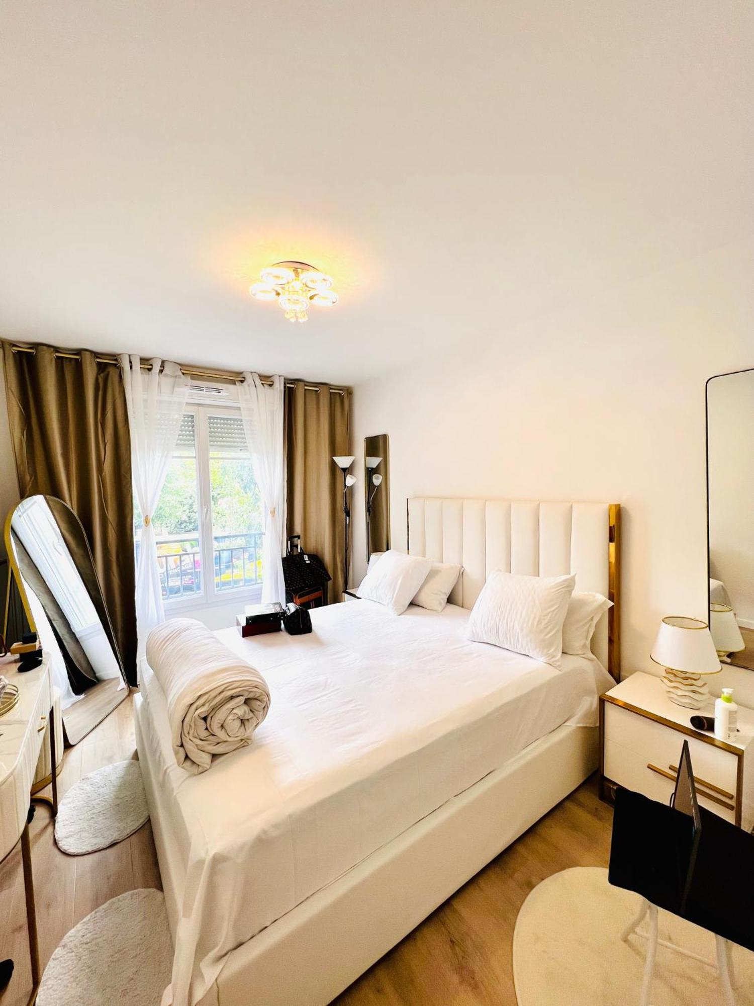 Les Residences De Djibril Le Blanc-Mesnil Esterno foto