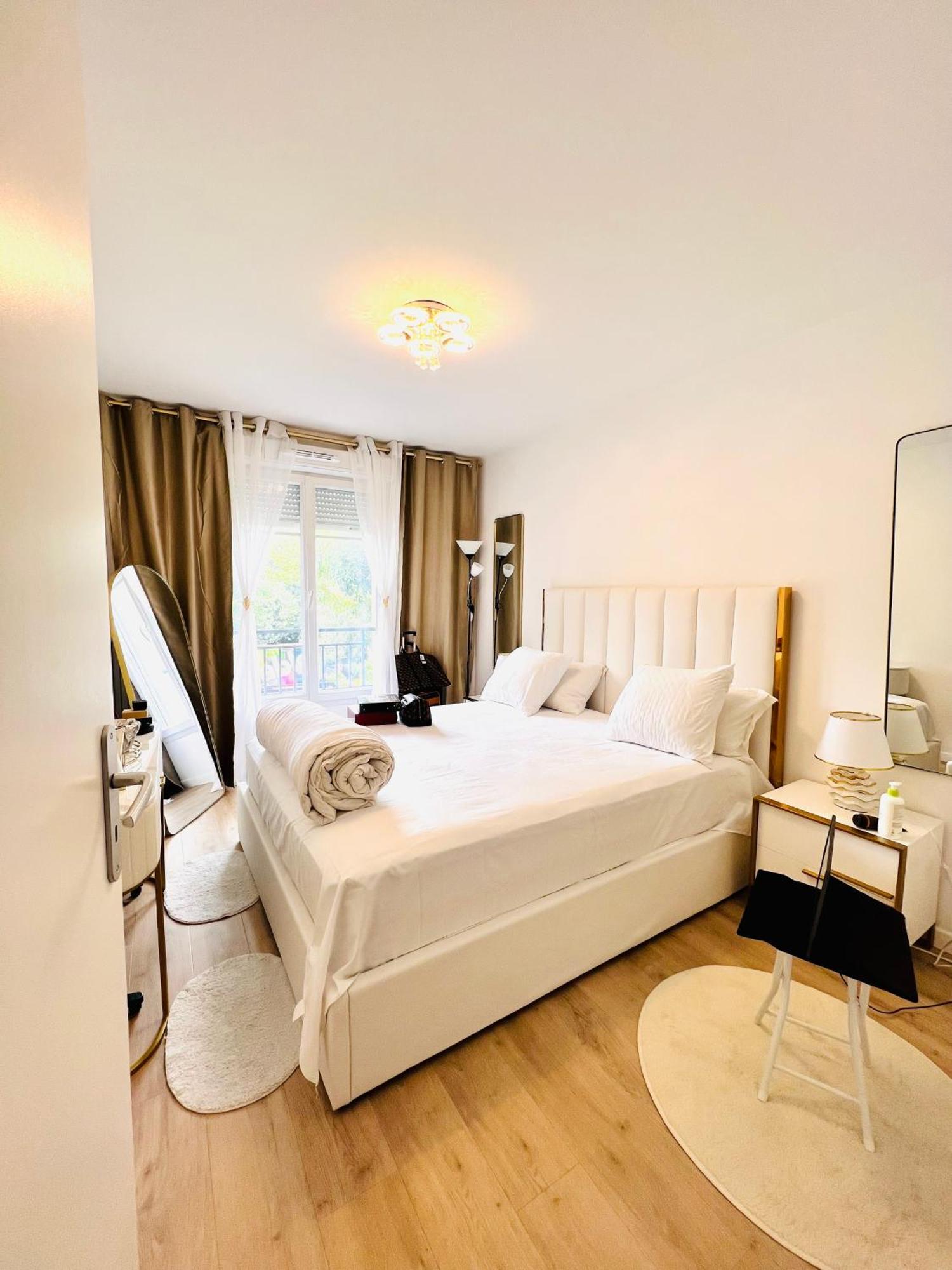 Les Residences De Djibril Le Blanc-Mesnil Esterno foto