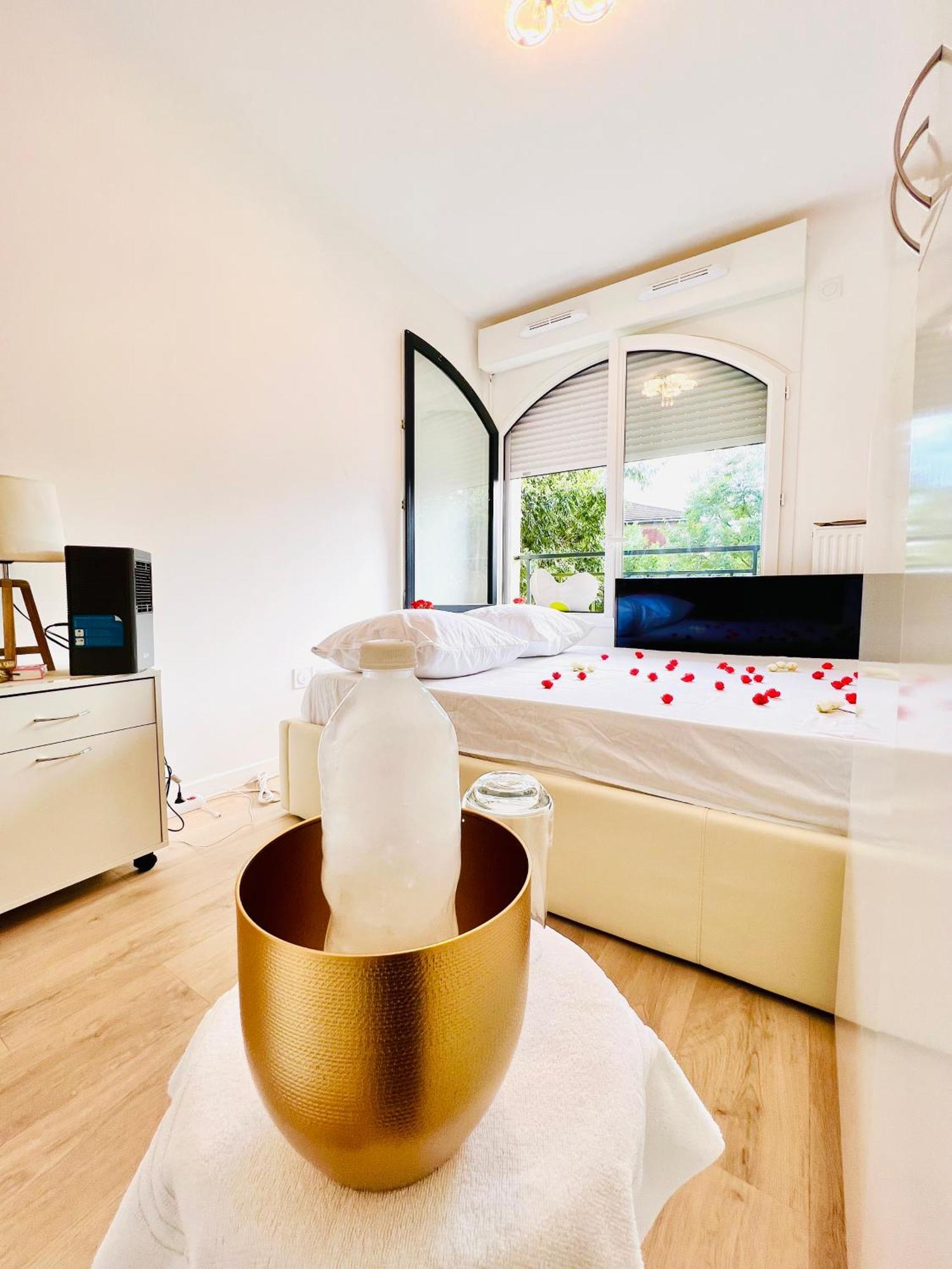 Les Residences De Djibril Le Blanc-Mesnil Esterno foto