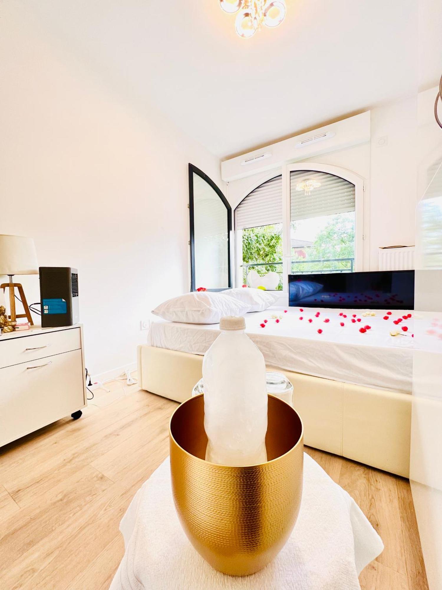 Les Residences De Djibril Le Blanc-Mesnil Esterno foto